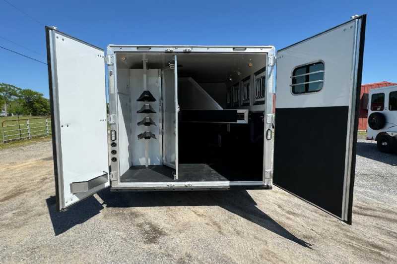 Trailer Photo