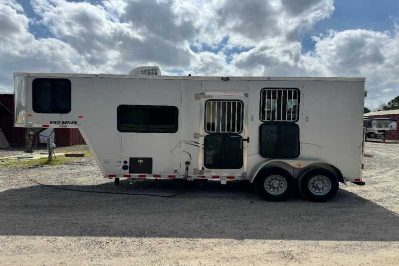 Trailer Photo