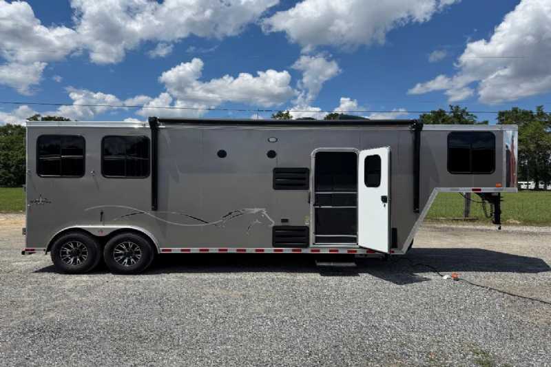 Trailer Photo