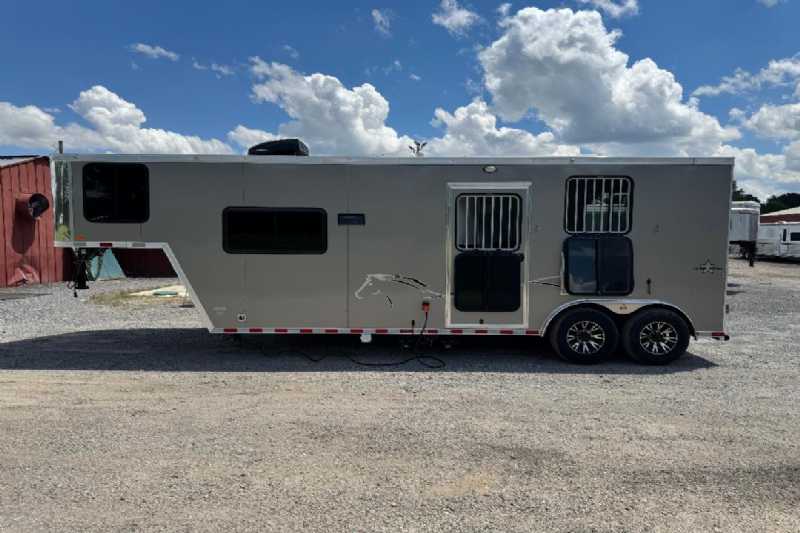 Trailer Photo
