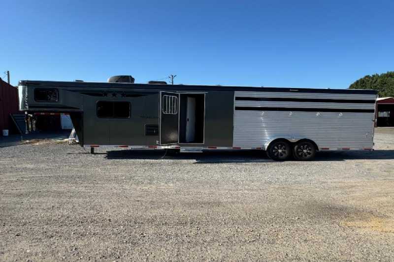 Trailer Photo