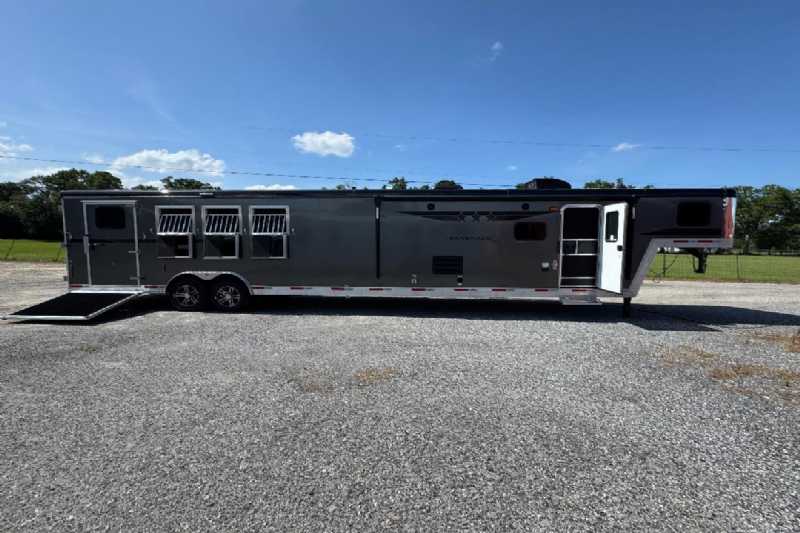 Trailer Photo