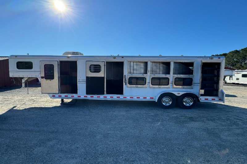 Trailer Photo