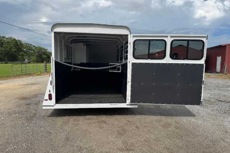Trailer Photo