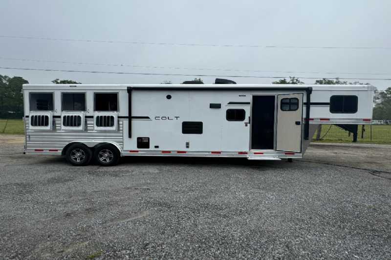 Trailer Photo