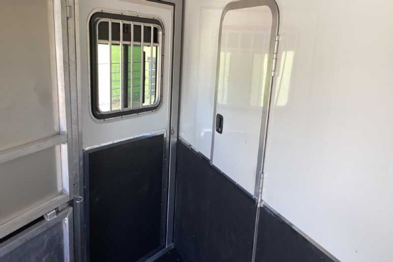 Trailer Photo 25