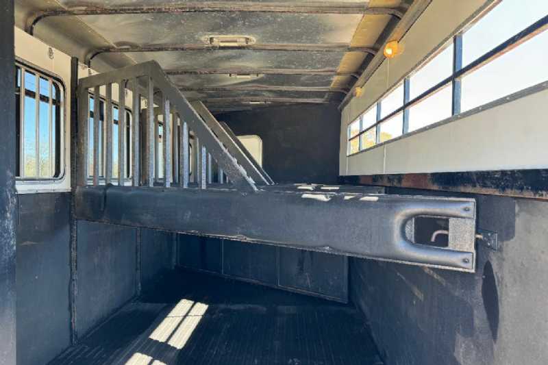 Trailer Photo 19