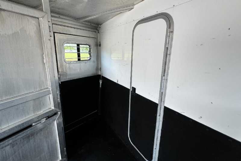 Trailer Photo 23