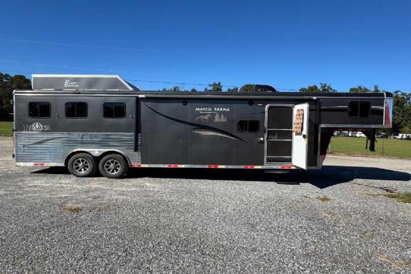 Trailer Photo 2