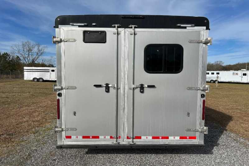 Trailer Photo 8