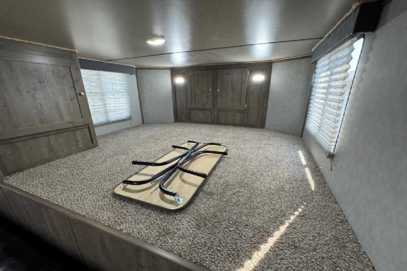 Trailer Photo 8