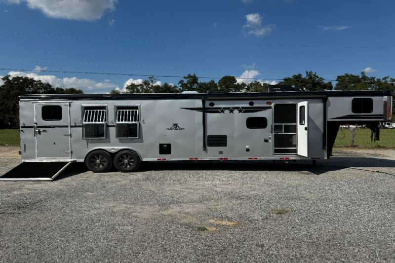Trailer Photo 2