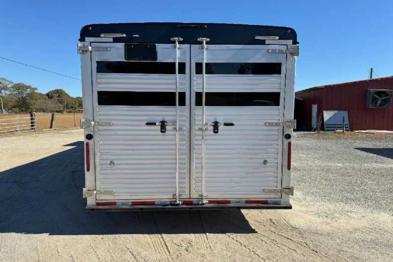 Trailer Photo 8