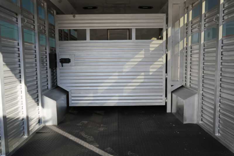 Trailer Photo 26