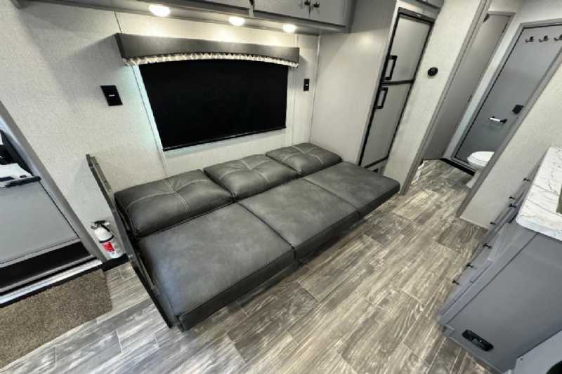 Trailer Photo 16