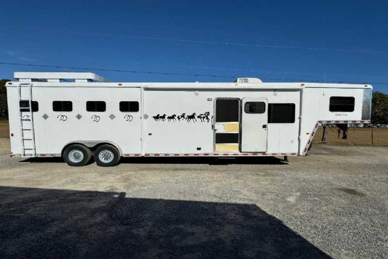 Trailer Photo 2
