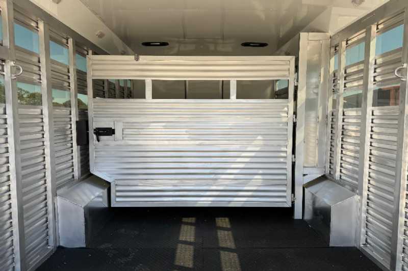 Trailer Photo 26