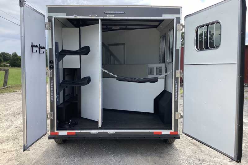 Trailer Photo 19