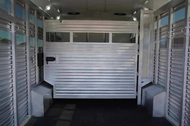 Trailer Photo 26