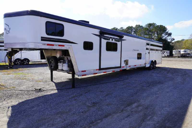 Trailer Photo 7