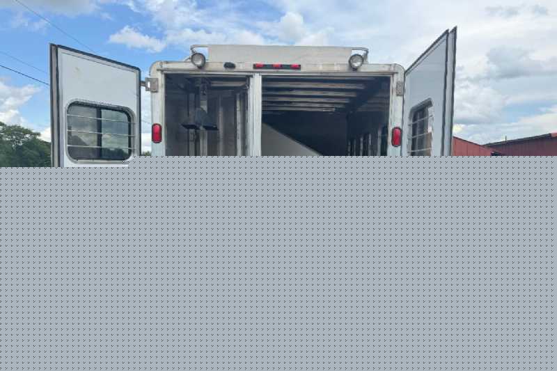 Trailer Photo 19