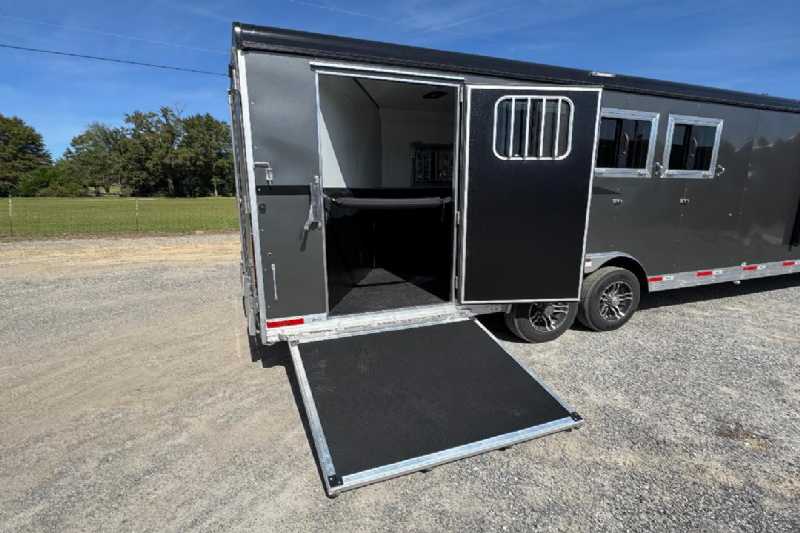 Trailer Photo 3