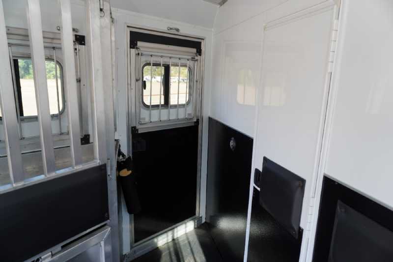 Trailer Photo 26