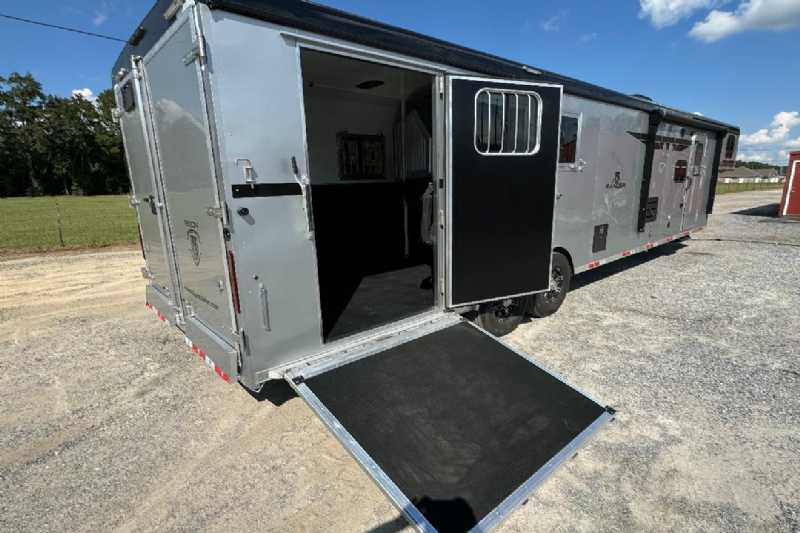 Trailer Photo 3