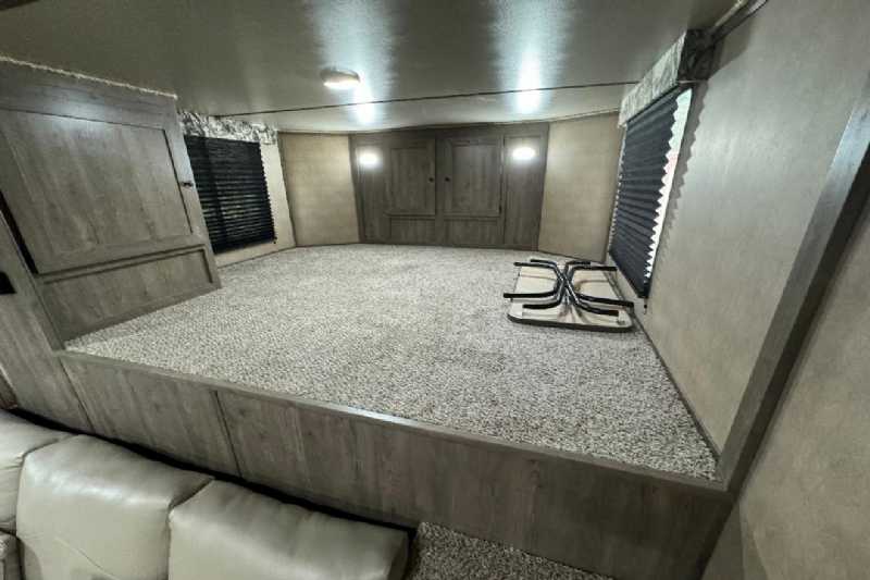Trailer Photo 7