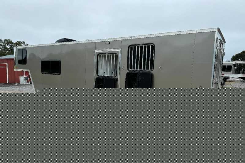 Trailer Photo 5
