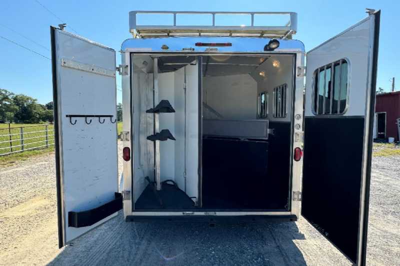Trailer Photo 19