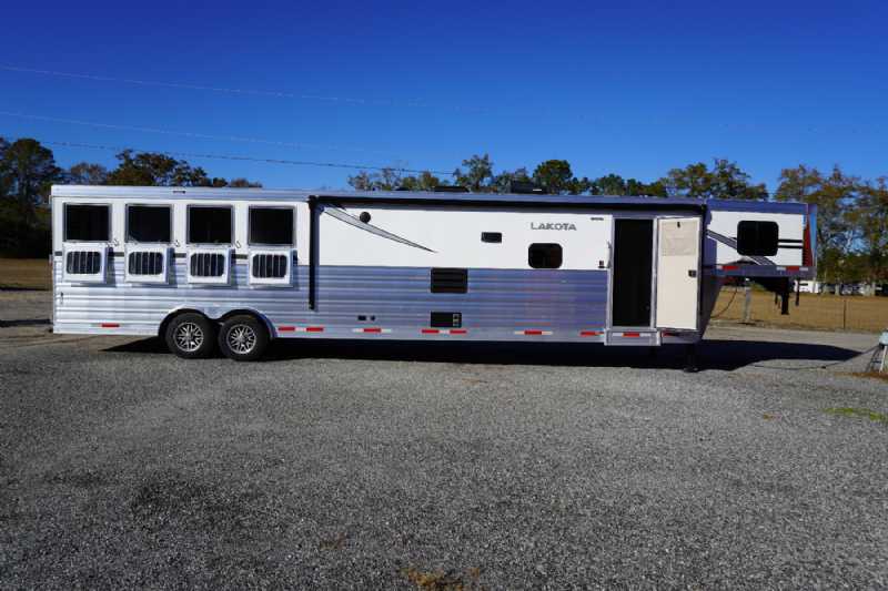 Trailer Photo 2