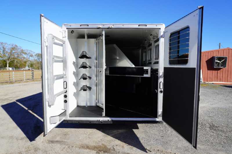 Trailer Photo 26