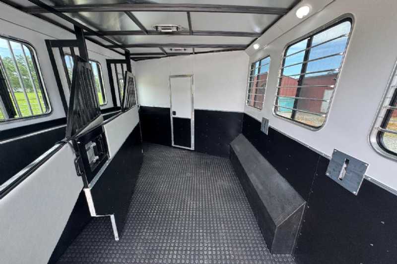 Trailer Photo 25