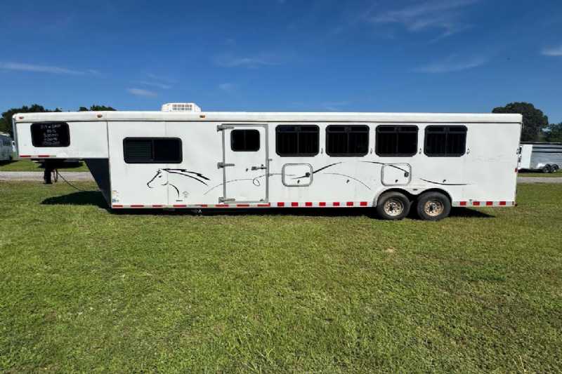 Trailer Photo 4