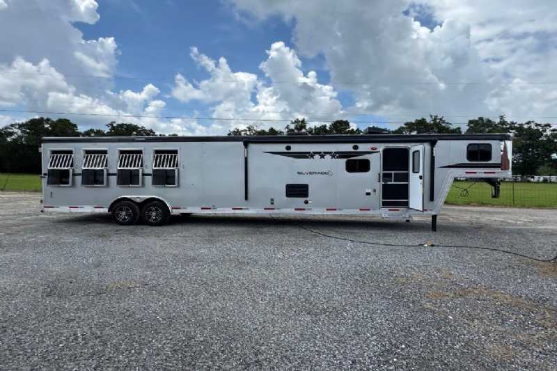 Trailer Photo 2
