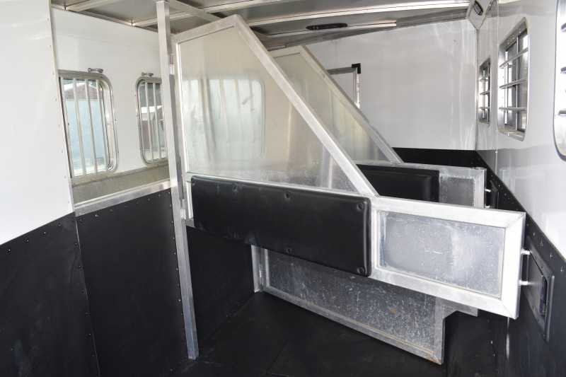 Trailer Photo 26