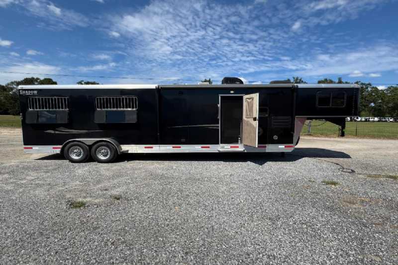 Trailer Photo 2