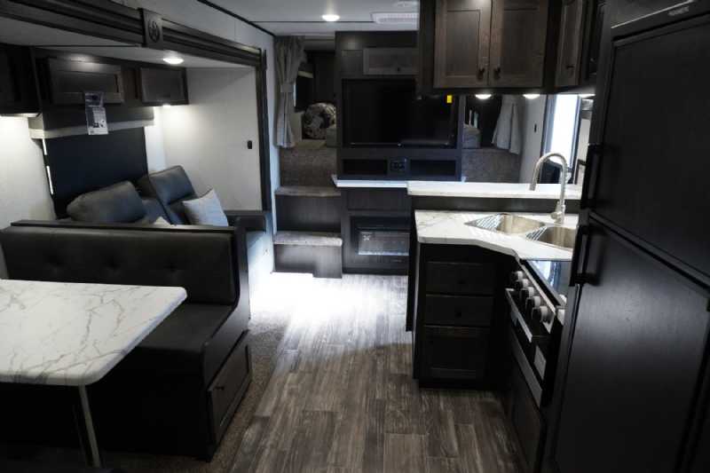 Trailer Photo 11