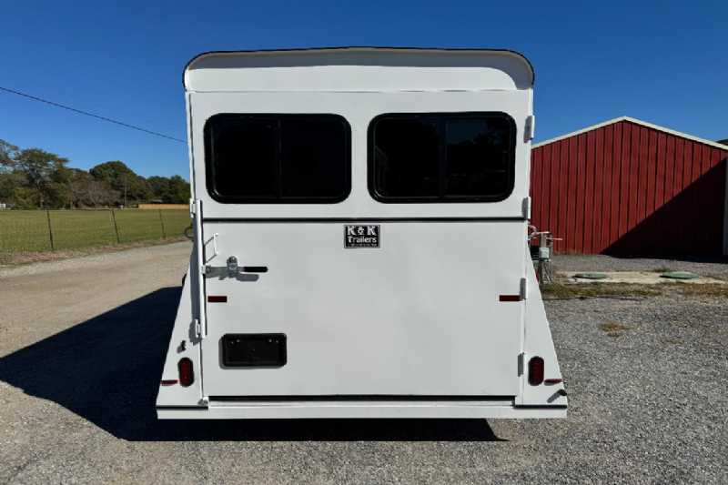 Trailer Photo 7
