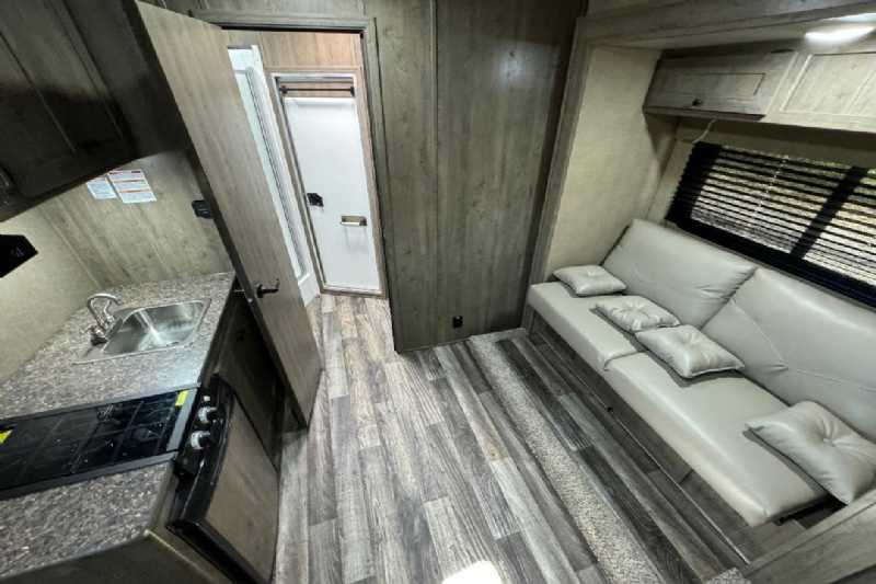 Trailer Photo 10