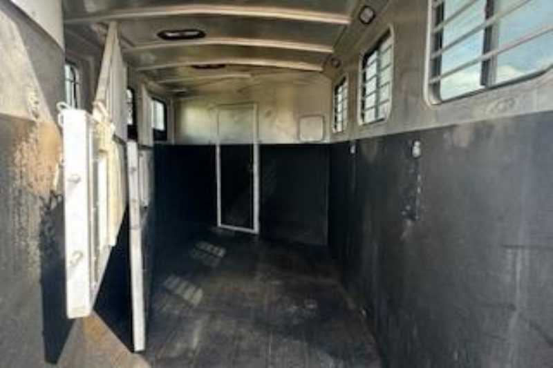 Trailer Photo 22