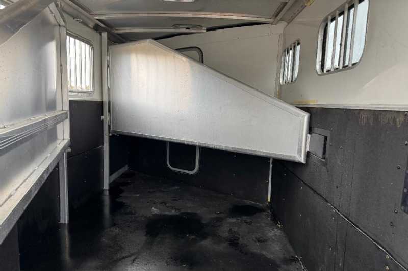 Trailer Photo 19