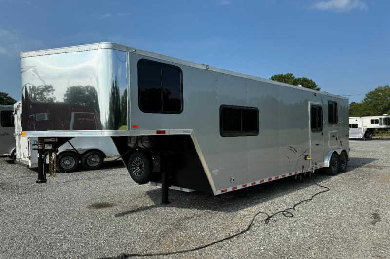 Trailer Photo 5