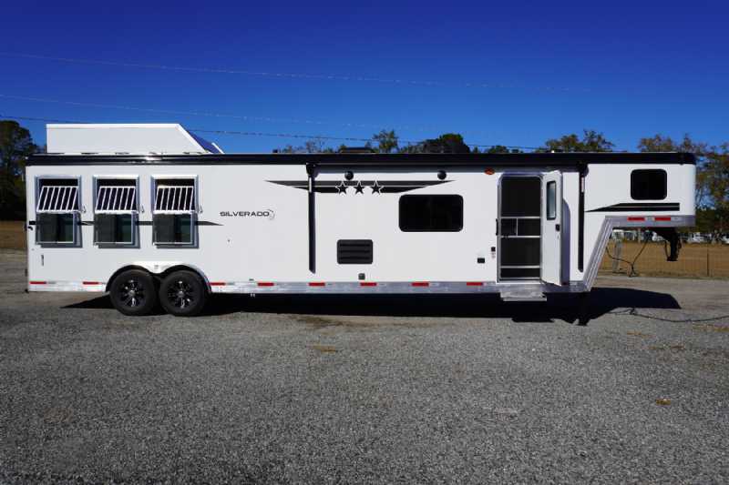 Trailer Photo 2