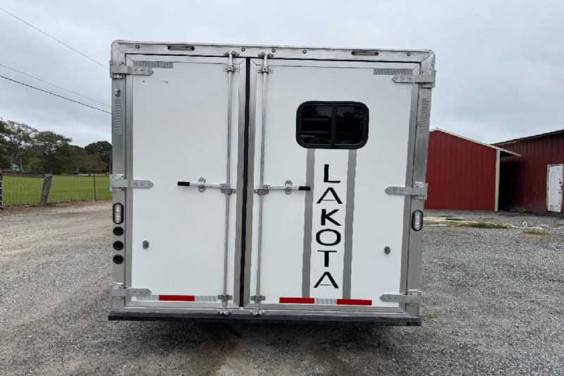 Trailer Photo 7