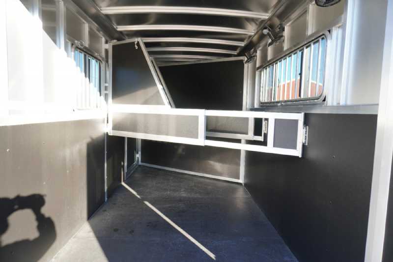 Trailer Photo 10
