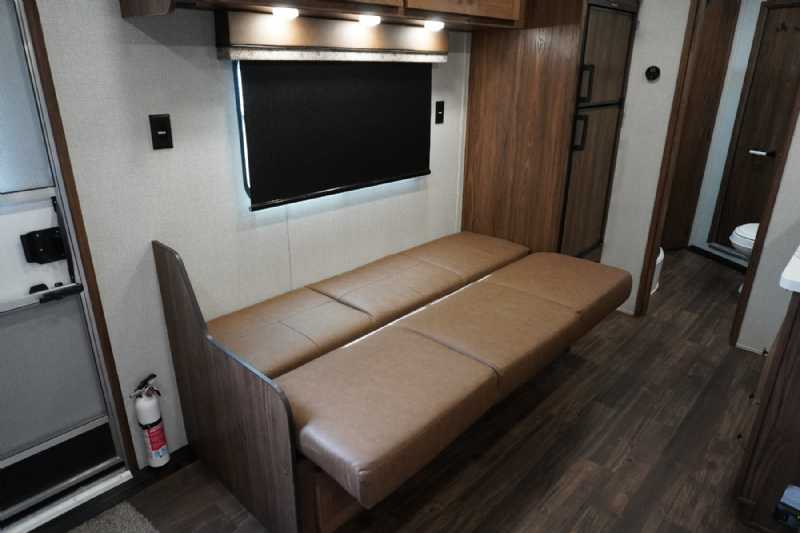 Trailer Photo 14