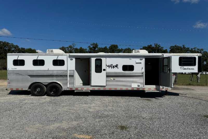 Trailer Photo 2