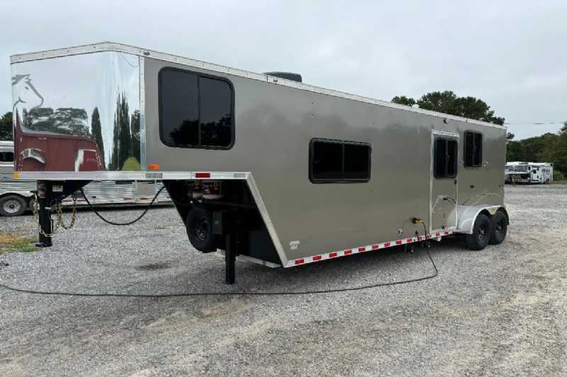 Trailer Photo 4